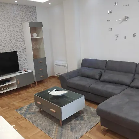 アパート Deluxe Jelena